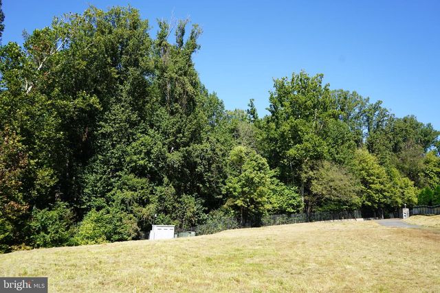 12000 RIVER RD, Potomac, MD 20854