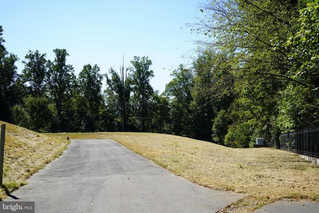 12000 RIVER RD, Potomac, MD 20854