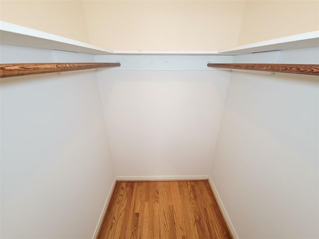 5442 Kinglet Street, Houston, TX 77096