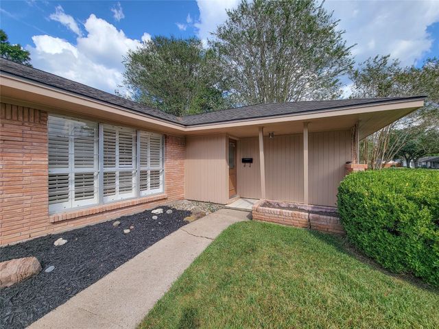 5442 Kinglet Street, Houston, TX 77096