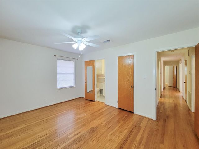 5442 Kinglet Street, Houston, TX 77096