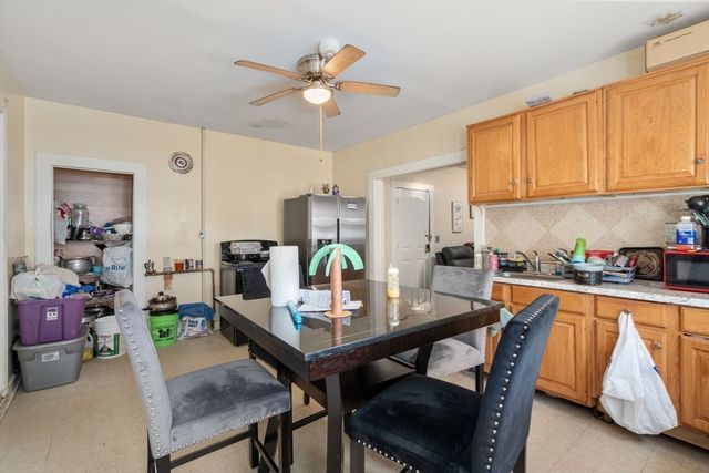 55-59 Margaret St, Springfield, MA 01105