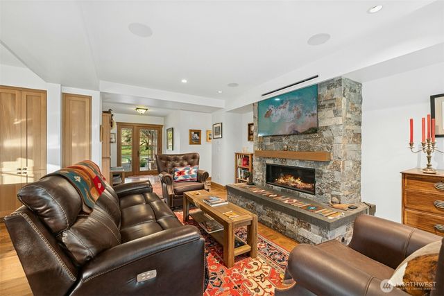 12950 297th Place NE, Duvall, WA 98019