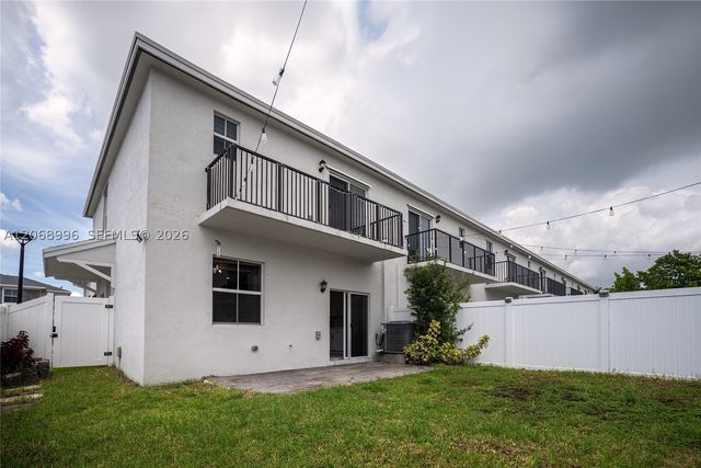 833 SE 19th St, Homestead, FL 33034
