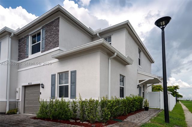 833 SE 19th St, Homestead, FL 33034
