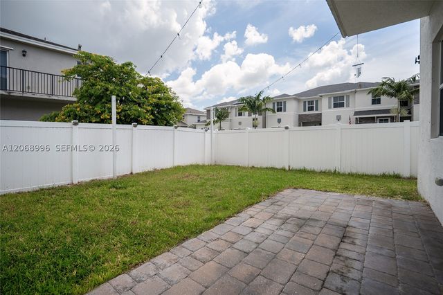 833 SE 19th St, Homestead, FL 33034