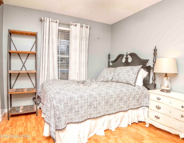 6111 Emerald Hills Lane, Knoxville, TN 37912