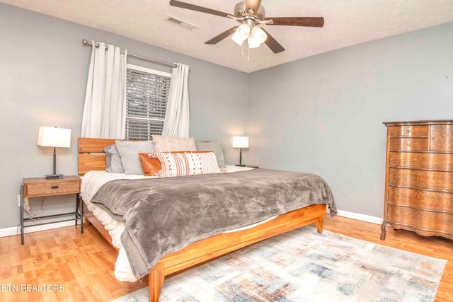 6111 Emerald Hills Lane, Knoxville, TN 37912