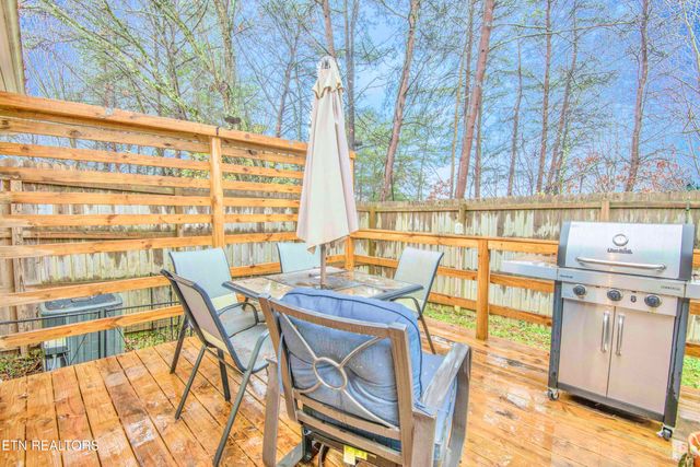 6111 Emerald Hills Lane, Knoxville, TN 37912