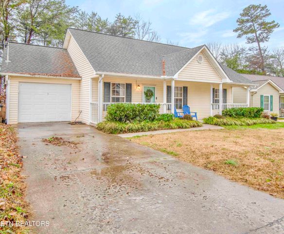 6111 Emerald Hills Lane, Knoxville, TN 37912