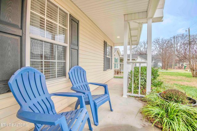 6111 Emerald Hills Lane, Knoxville, TN 37912