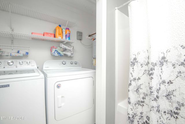 6111 Emerald Hills Lane, Knoxville, TN 37912