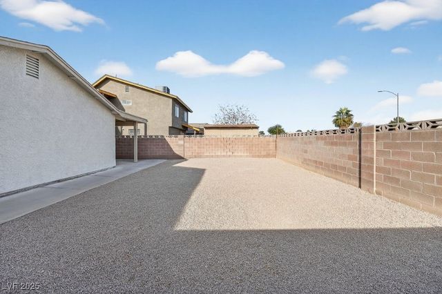 653 Lineshack Lane, Las Vegas, NV 89110