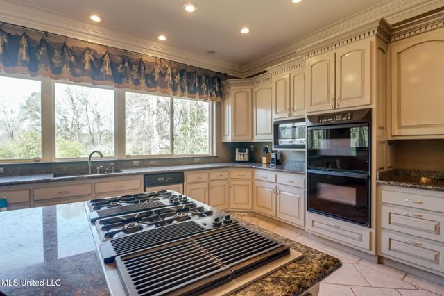 25168 Hillbrooke Lane, Pass Christian, MS 39571