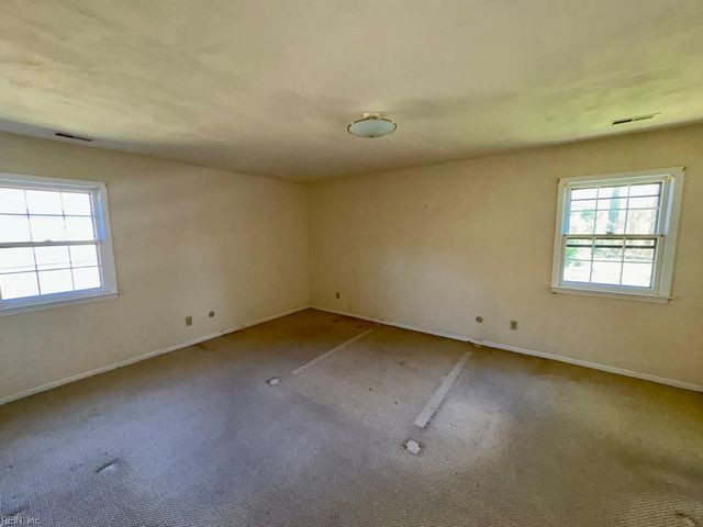 4444 Leatherwood DR, Virginia Beach, VA 23462