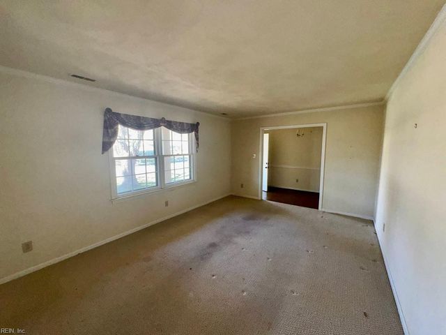 4444 Leatherwood DR, Virginia Beach, VA 23462