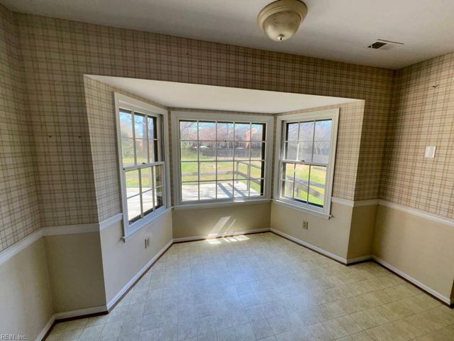 4444 Leatherwood DR, Virginia Beach, VA 23462