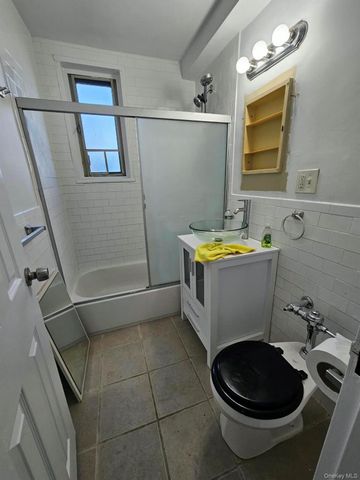 1507 Metropolitan Avenue 10E, Bronx, NY 10462