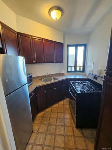 1507 Metropolitan Avenue 10E, Bronx, NY 10462