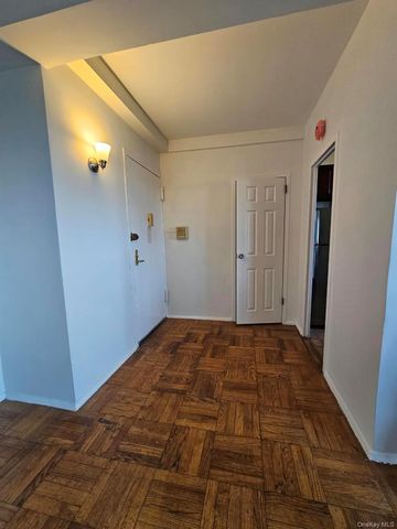 1507 Metropolitan Avenue 10E, Bronx, NY 10462