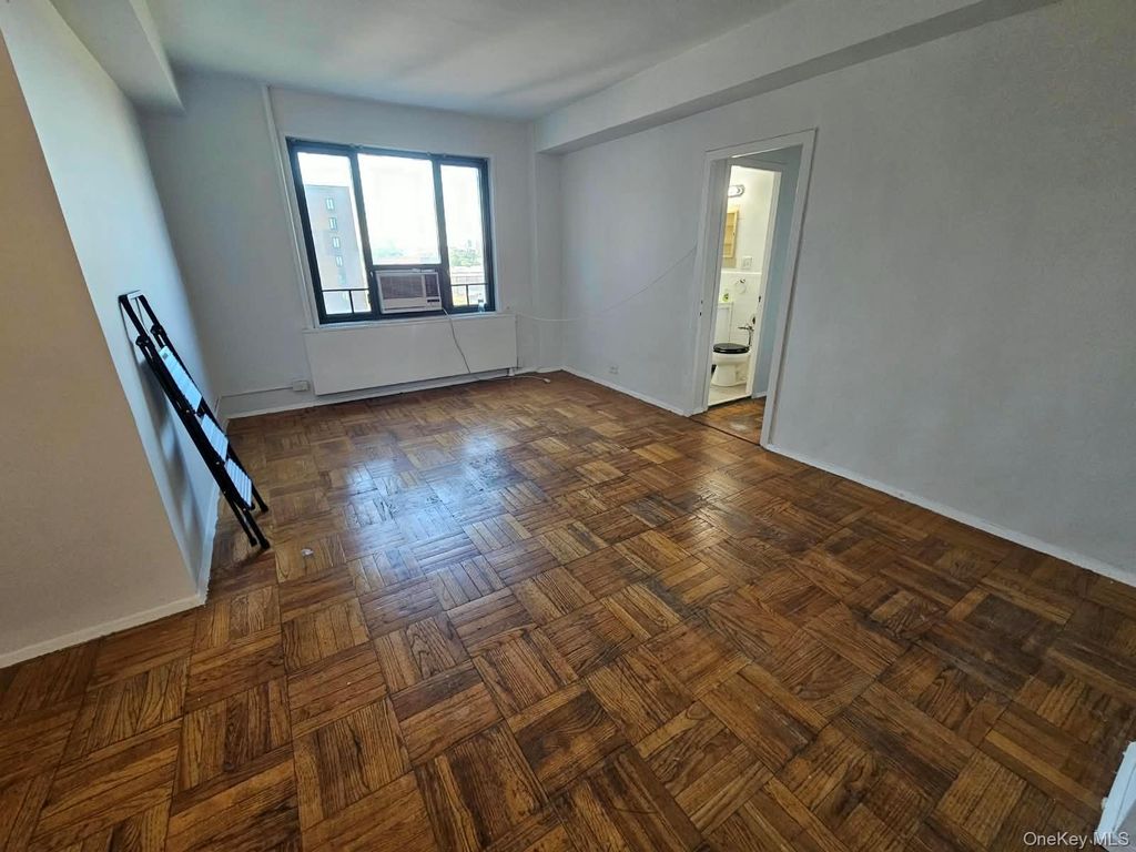 1507 Metropolitan Avenue 10E, Bronx, NY 10462