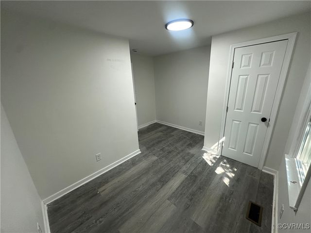 29 Cherry St, Petersburg, VA 23803