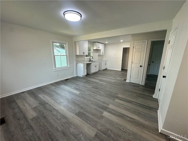 29 Cherry St, Petersburg, VA 23803