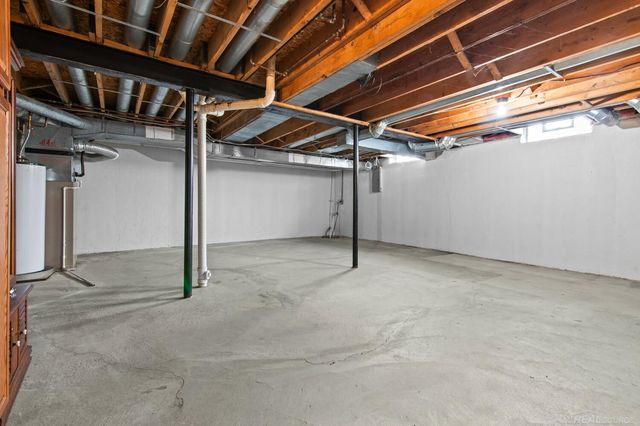 20798 Dunham Road, Clinton Township, MI 48038