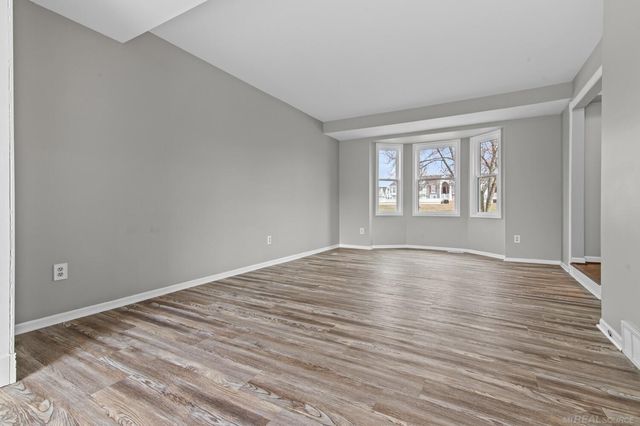 20798 Dunham Road, Clinton Township, MI 48038