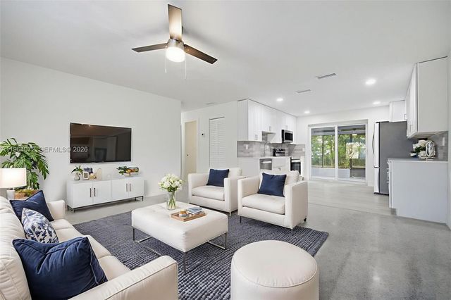 3548 SW 16th Ct, Fort Lauderdale, FL 33312