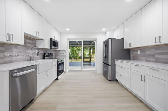 3548 SW 16th Ct, Fort Lauderdale, FL 33312