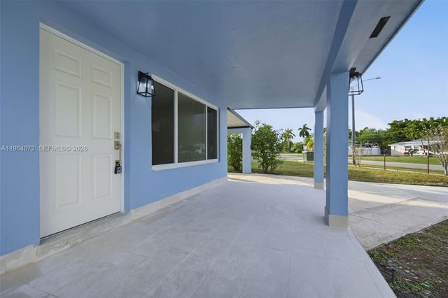 3548 SW 16th Ct, Fort Lauderdale, FL 33312