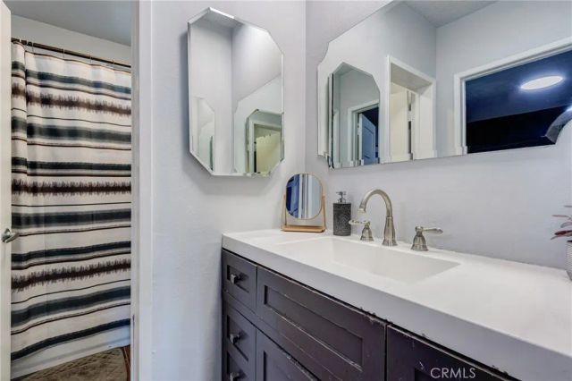 3734 S Canfield, Los Angeles, CA 90034