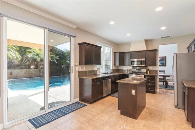 2487 Sweet Rain Way, Corona, CA 92881