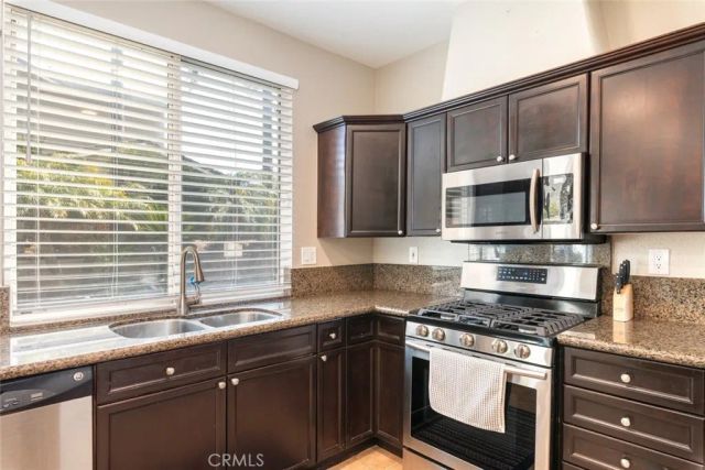 2487 Sweet Rain Way, Corona, CA 92881