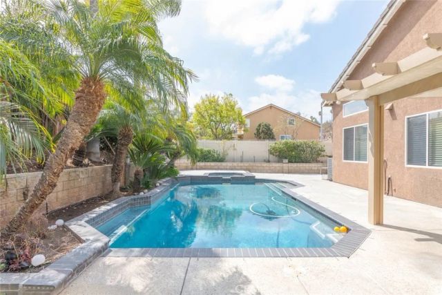 2487 Sweet Rain Way, Corona, CA 92881