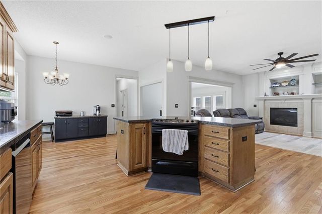 21414 Clear Creek Parkway, Shawnee, KS 66218