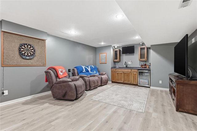 21414 Clear Creek Parkway, Shawnee, KS 66218