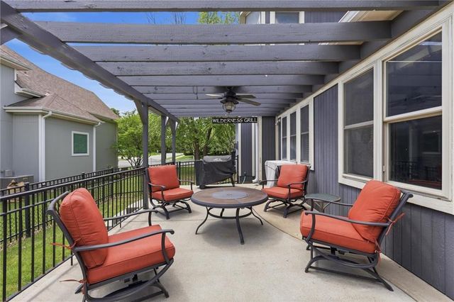 21414 Clear Creek Parkway, Shawnee, KS 66218
