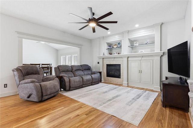21414 Clear Creek Parkway, Shawnee, KS 66218