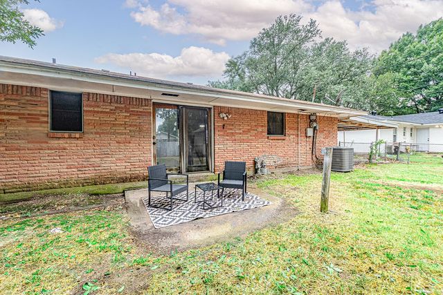 1409 Crestview Drive, Kaufman, TX 75142
