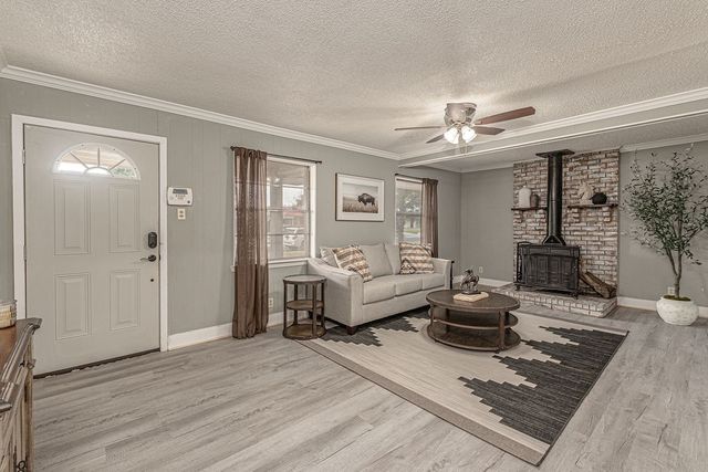 1409 Crestview Drive, Kaufman, TX 75142