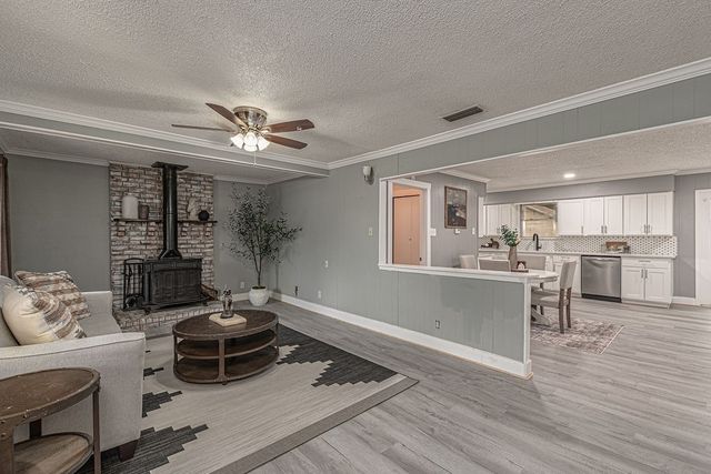 1409 Crestview Drive, Kaufman, TX 75142