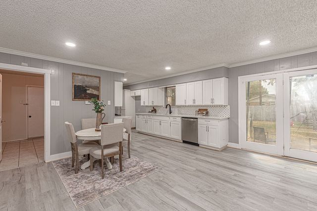 1409 Crestview Drive, Kaufman, TX 75142