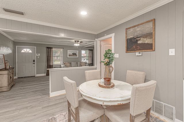 1409 Crestview Drive, Kaufman, TX 75142