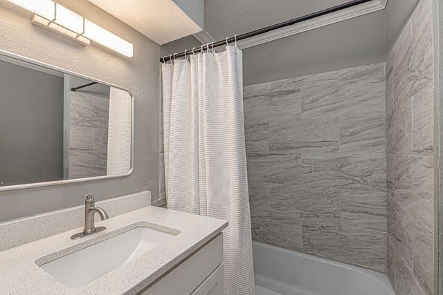 1409 Crestview Drive, Kaufman, TX 75142