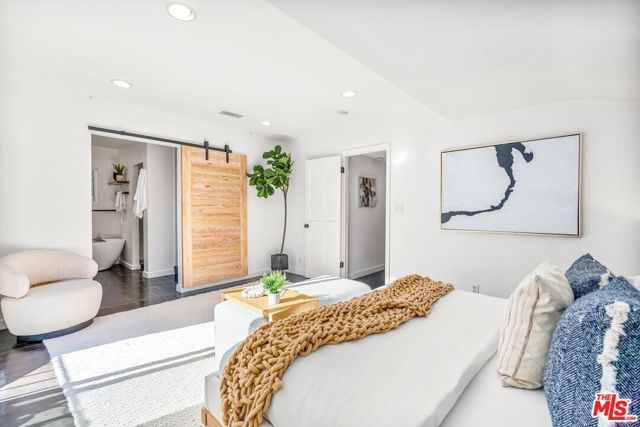 7560 Devista Drive, Los Angeles, CA 90046