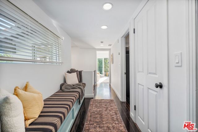 7560 Devista Drive, Los Angeles, CA 90046