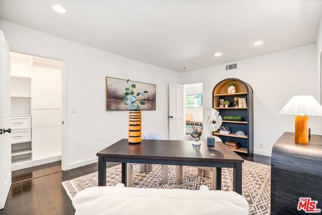 7560 Devista Drive, Los Angeles, CA 90046