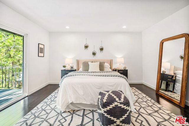 7560 Devista Drive, Los Angeles, CA 90046